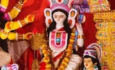 देवास में नवरात्रि की धूम, सजकर तैयार हुआ मां दुर्गा का दरबार